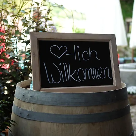 אורחן Landgasthof Baeren 2*